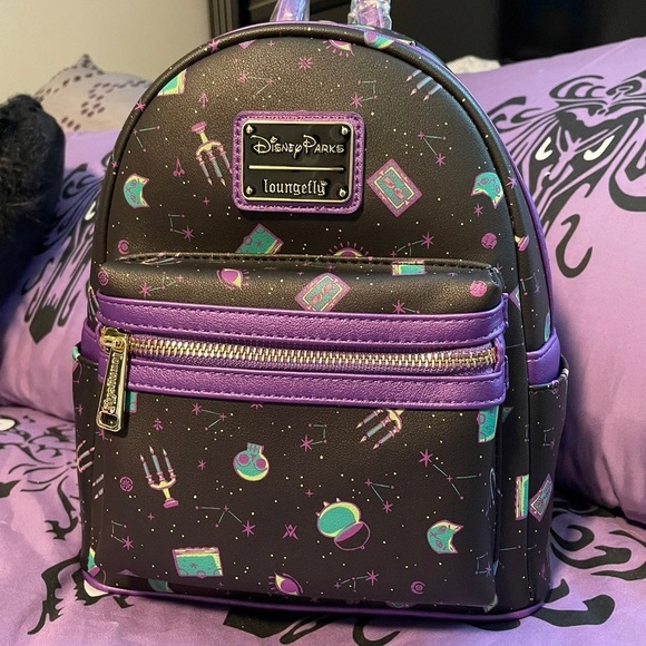 NWT Hocus Pocus Icons Loungefly Backpack